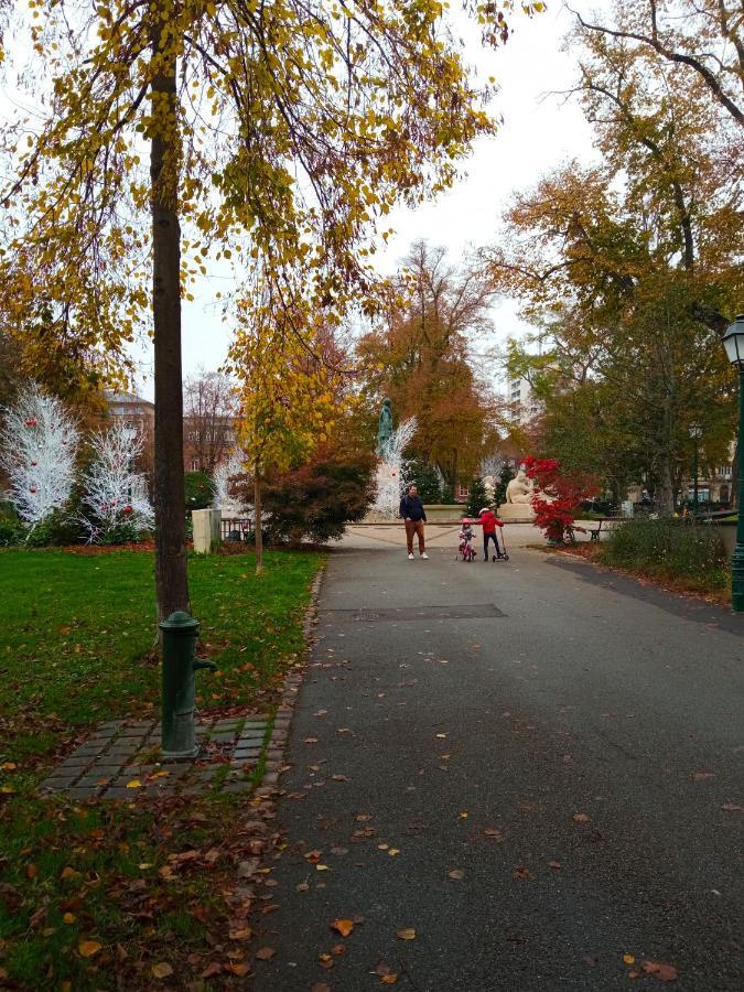 Rare à - Champ De Mars Vue Sur Le Parc - 70m2 *