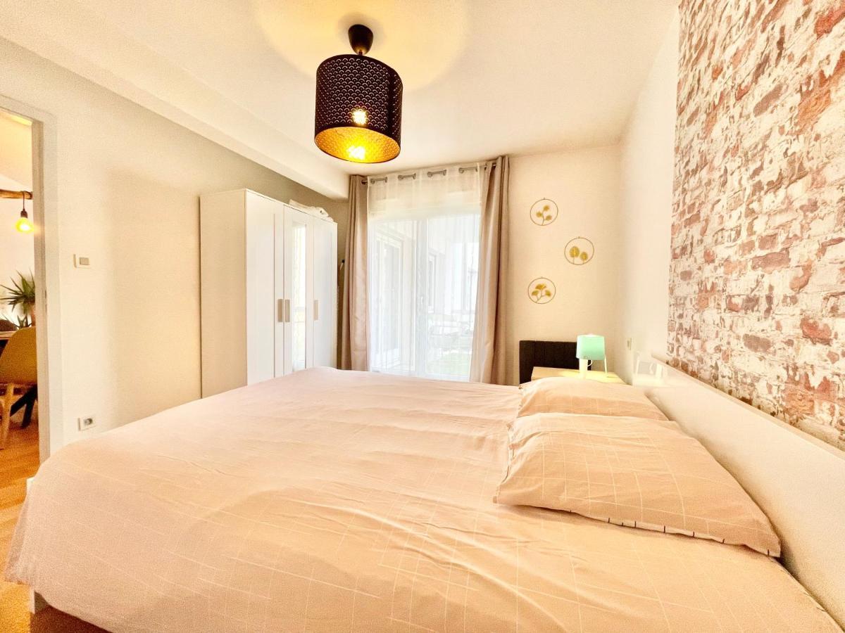 Appartement A 2 Min à Pied Du Centre Historique - Balcon - Fibre Internet