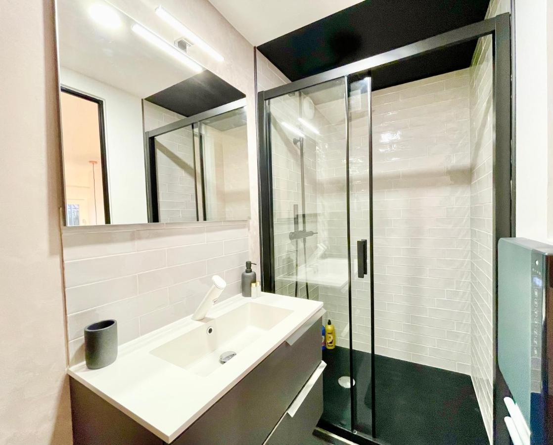 Apartment Le Rosacker - Proche Centre Et Gare - Terrasse - Parking Gratuit 2 Places - 2 - 2 Salles De Bain - Netflix Colmar