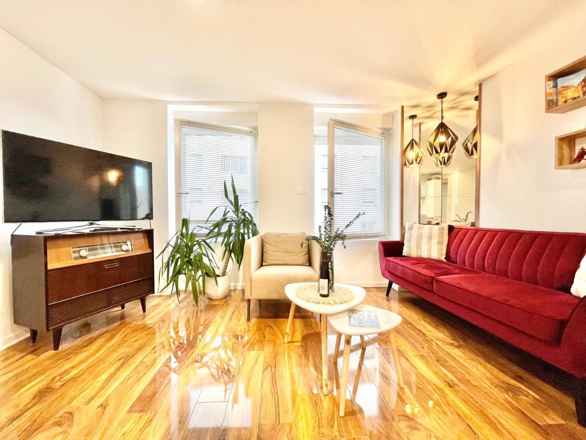 Apartment Le Rosacker - Proche Centre Et Gare - Terrasse - Parking Gratuit 2 Places - 2 - 2 Salles De Bain - Netflix Colmar