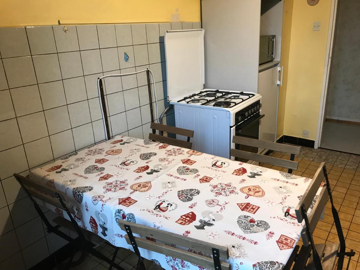 Hébergement de vacances Maison De Ville 70 M2, Proche Du Centre-ville, Parking Prive Gratuit *