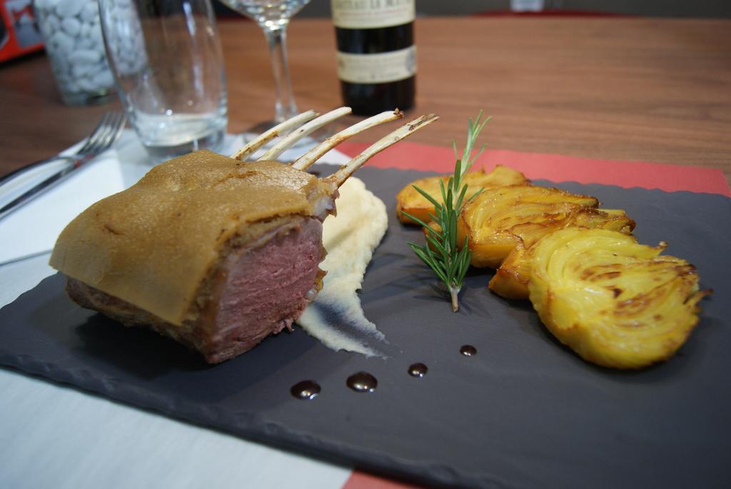 Hotel Campanile - Parc Des Expositions 3*