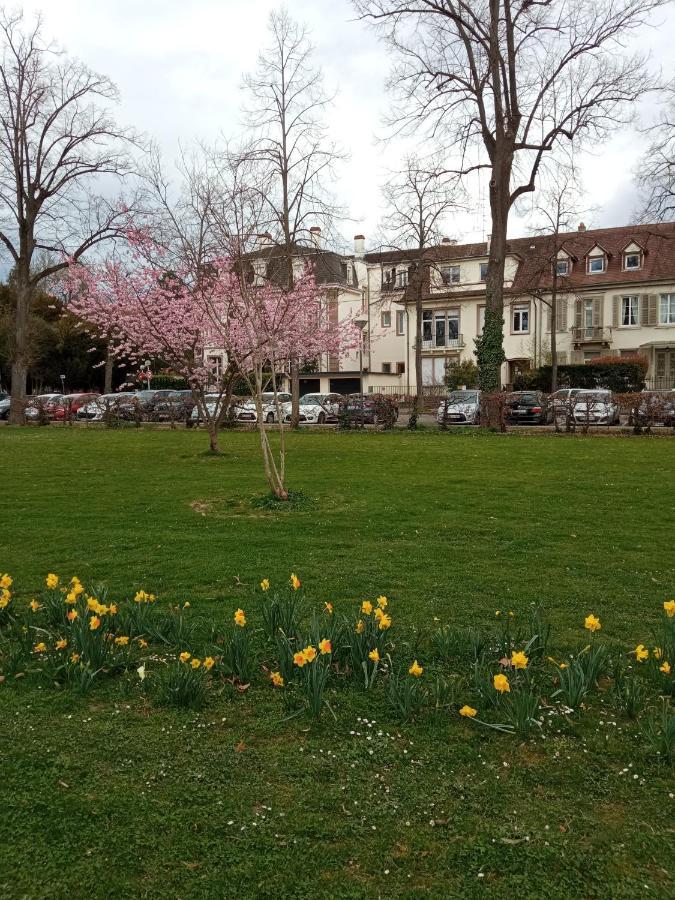 Rare à - Champ De Mars Vue Sur Le Parc - 70m2