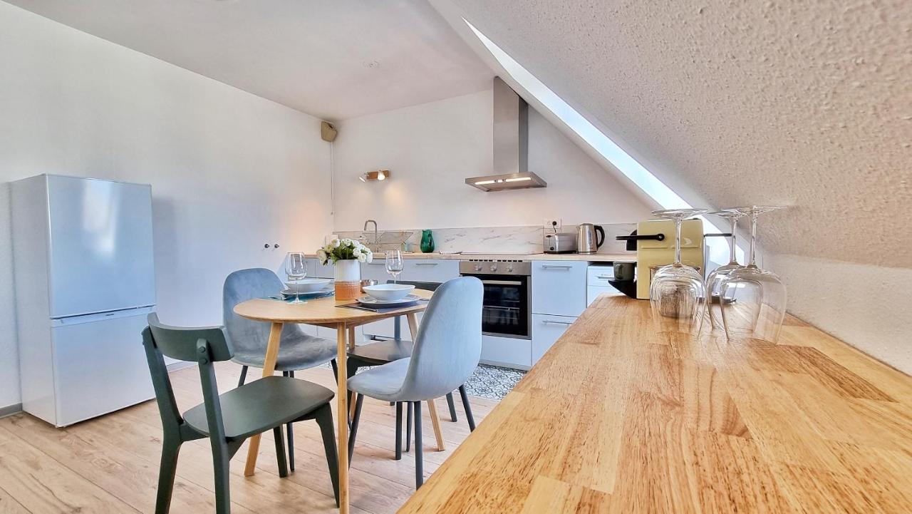 Apartment Mon Amour-chic-garage-fibre-rbnb Colmar