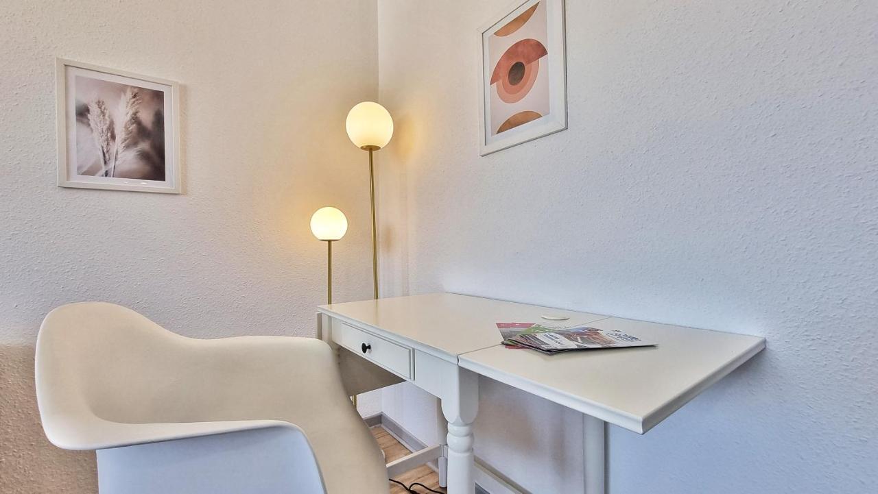 Mon Amour-chic-garage-fibre-rbnb *
