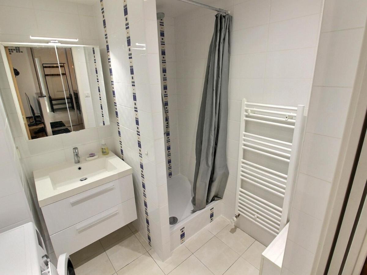 Appartement Lumineux A Avec Terrasse, Parking Et Wifi - 5 Min Du Centre - Fr-1-722-1