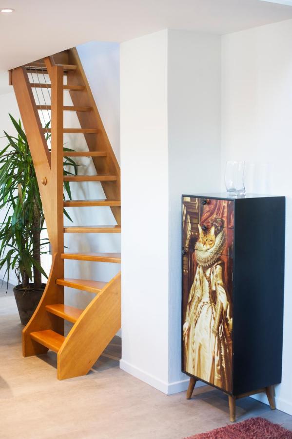 Big Mama With Aircon ,free Parking Appartement