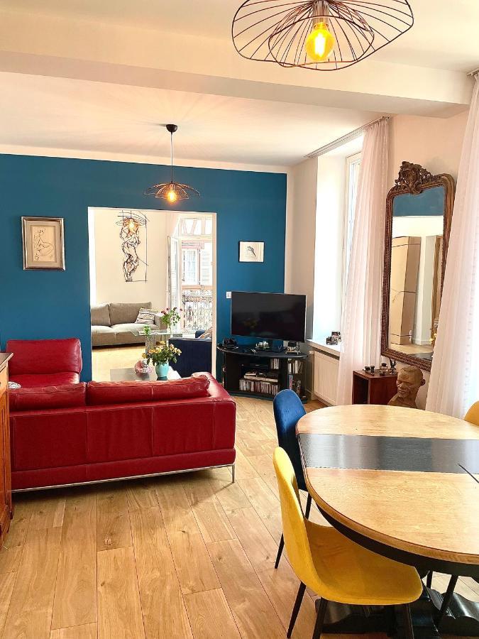 Standing Hypercentre Apartment *