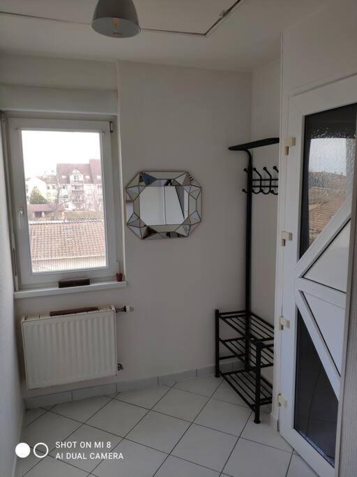 Appartement Joli Avec Place De Parking Prive *