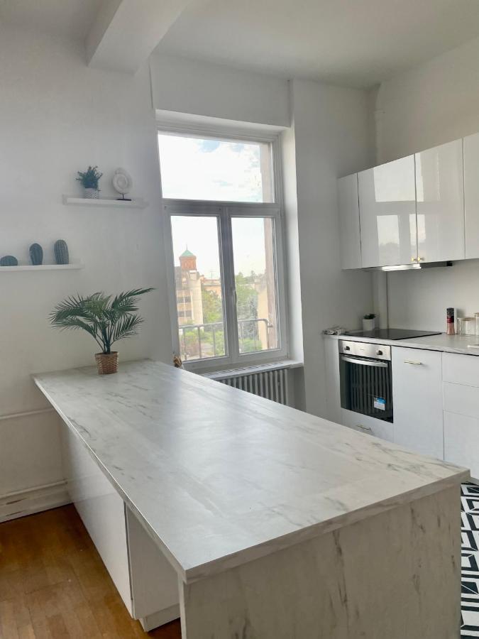 Nid Urbain Colmarien - 4 Personnes - Garage Apartment