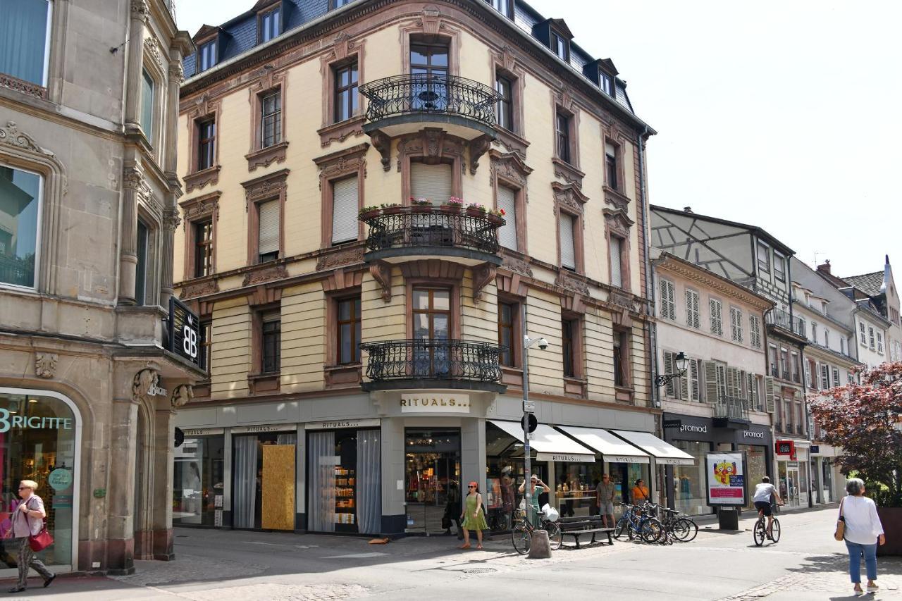 At In - Center * Colmar
