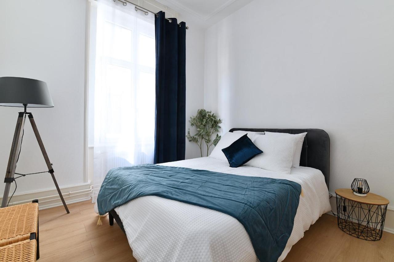 Apartment At In - Center *