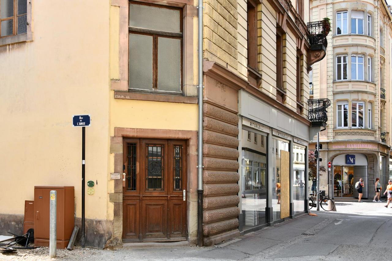 At In - Center Apartment