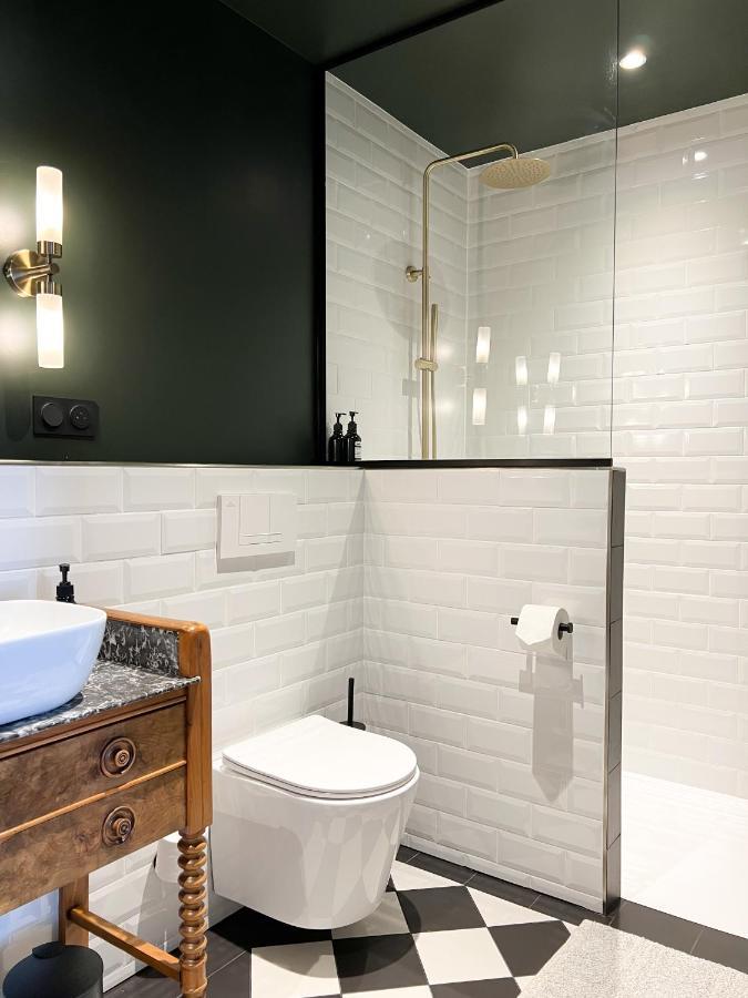 Le Baumann Concept: De Charme Dans Un Monument Historique Apartment *