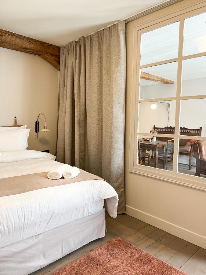 Le Baumann Concept: De Charme Dans Un Monument Historique Apartment *