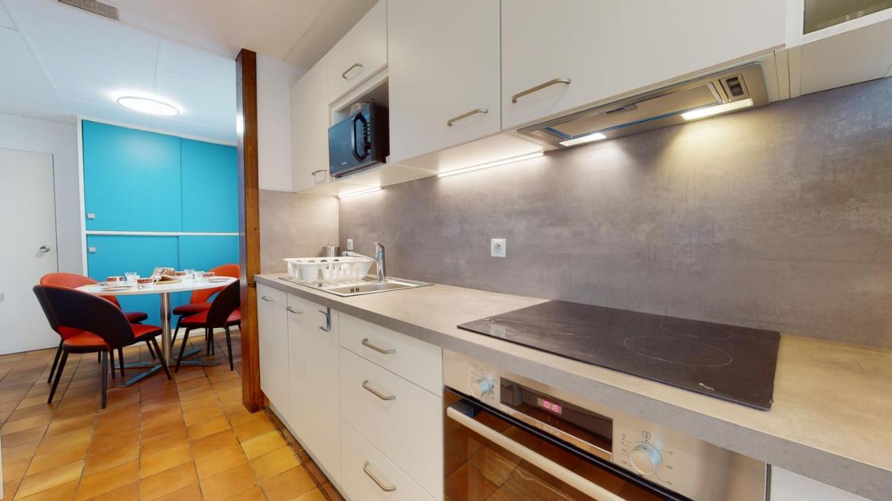 Hébergement de vacances Maison Mandarine 5 Bedrooms 180m2 *