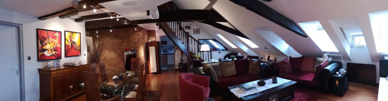 La Vie Belle Apartment *