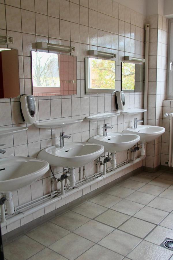 Hostel Auberge De Jeunesse *