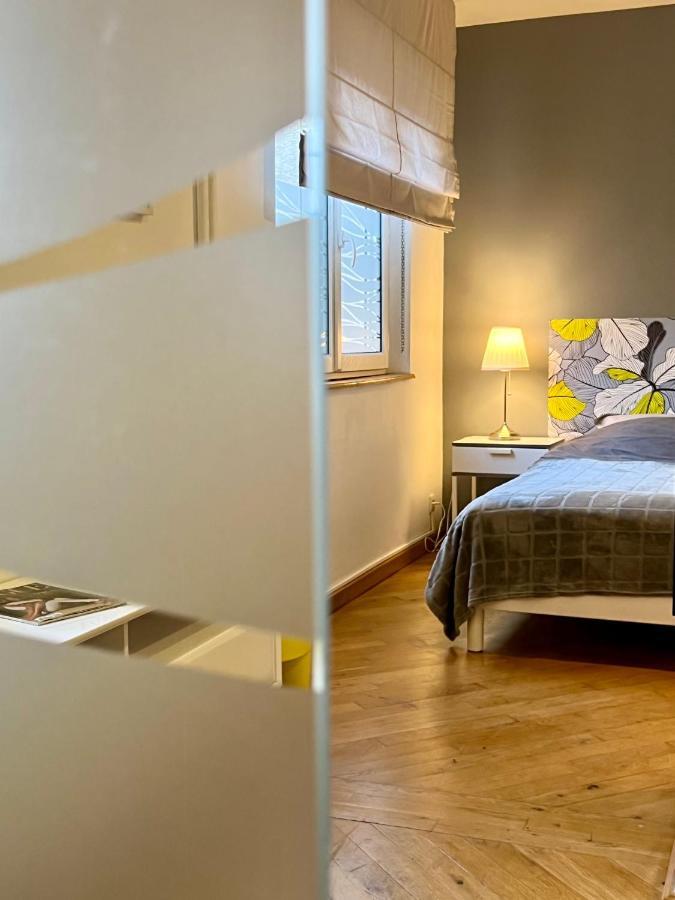 Magnifique 4 Personnes - 2 - 2 Sdb - Grande Terrasse Rue Des Tetes - Centre