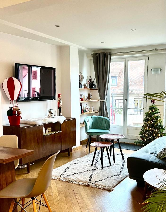 Magnifique 4 Personnes - 2 - 2 Sdb - Grande Terrasse Rue Des Tetes - Centre *