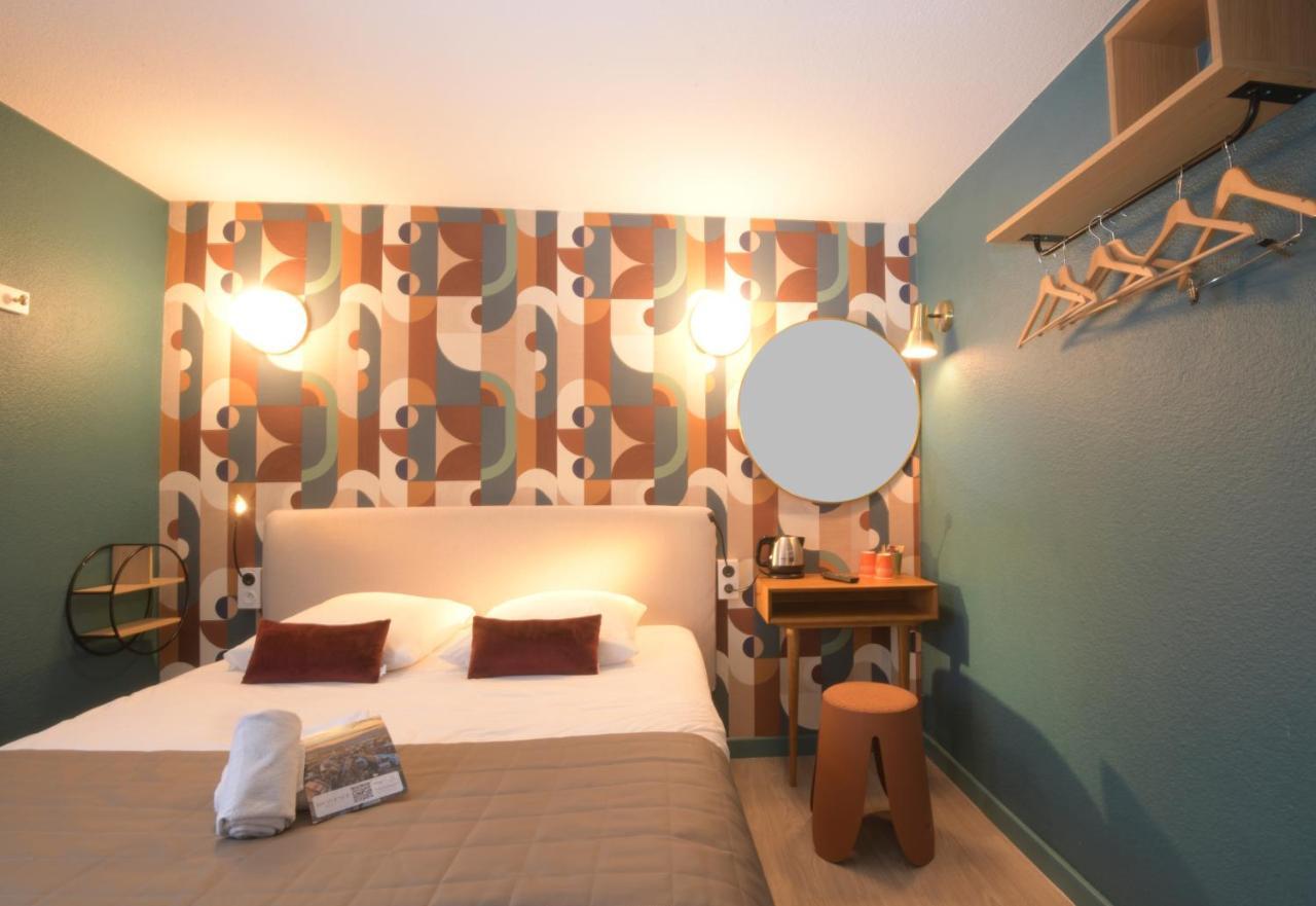 Arc-en-ciel Contact Hotel