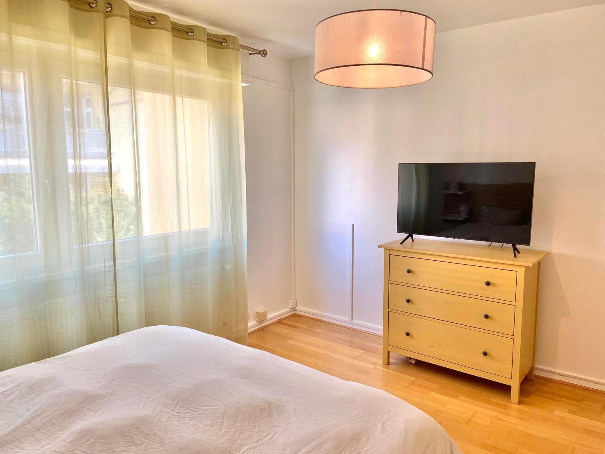 2parkings, 2min Petitevenise-xmarche Appartement *