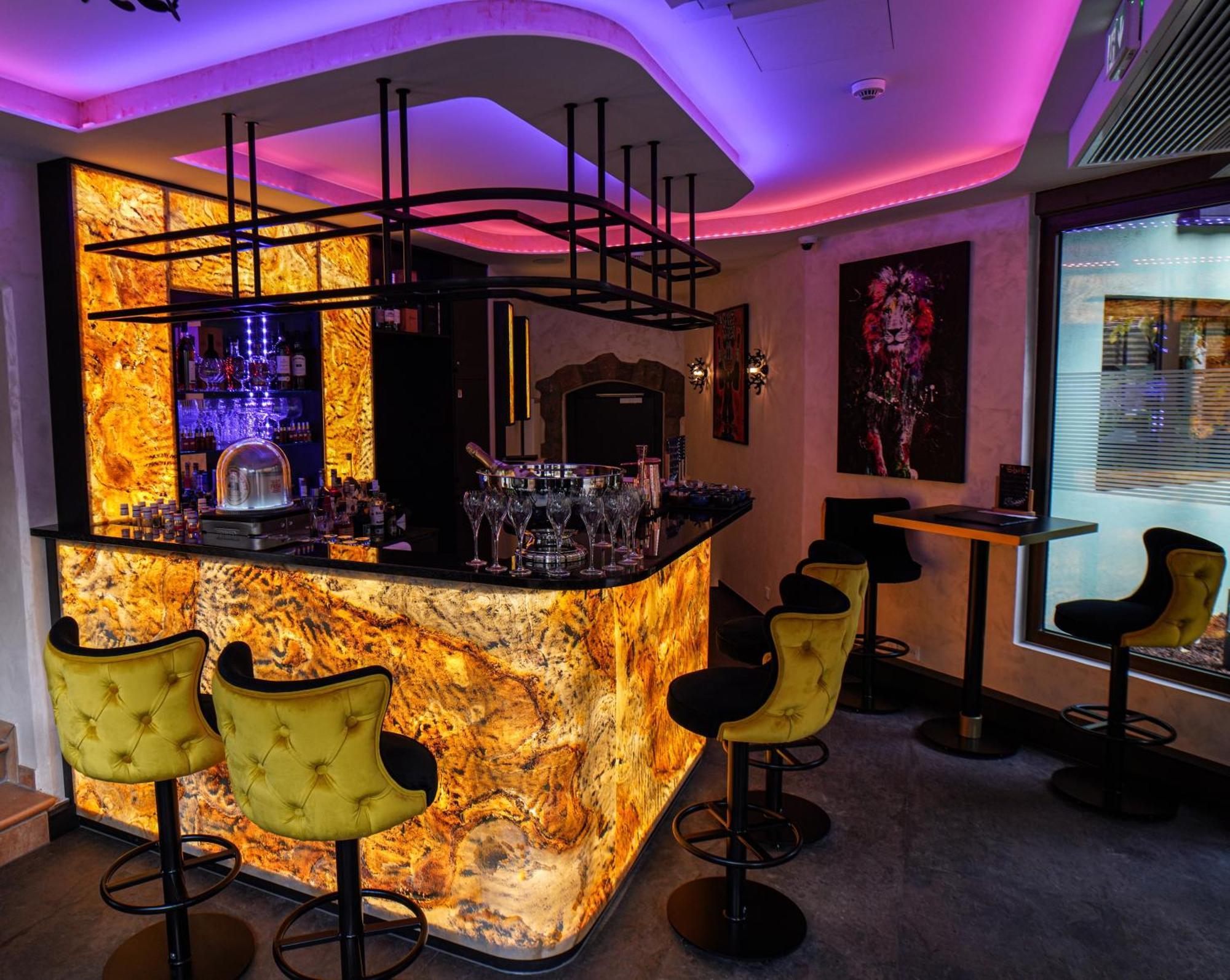 Hotel Restaurant Le Maréchal - Les Collectionneurs 4*