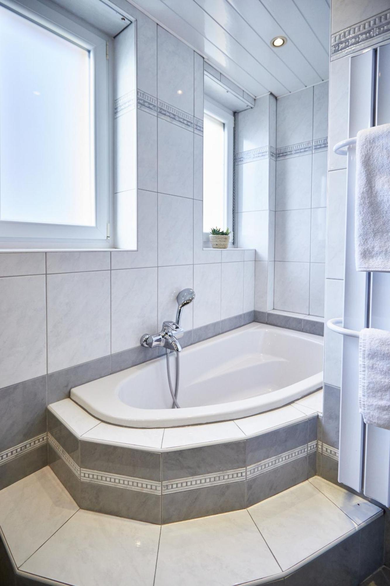Maison 140m2 Au Calme - Beau Jardin - A 15mn A Pied Du Centre-ville De Colmar