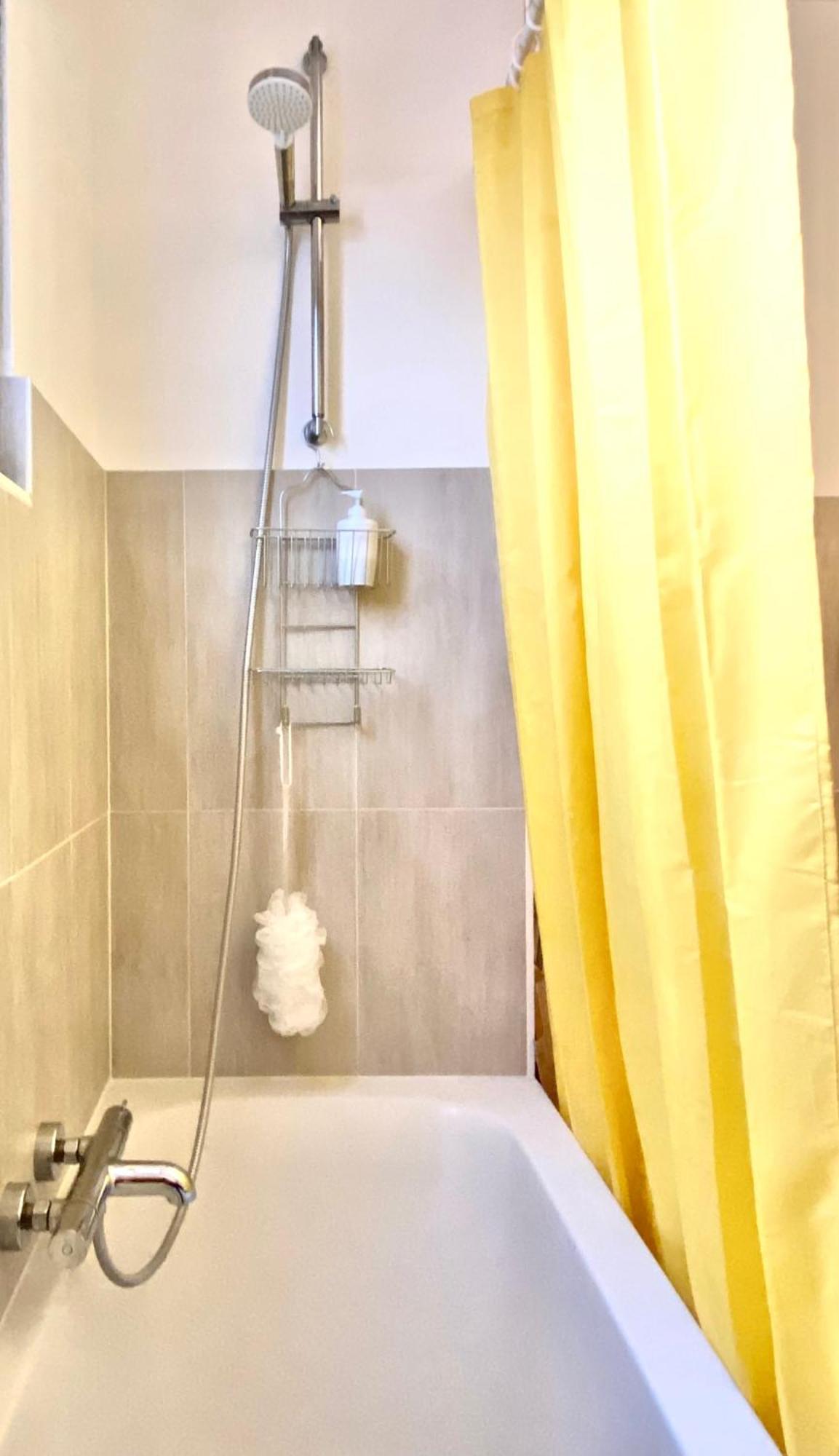2parkings, 2min Petitevenise-xmarche *