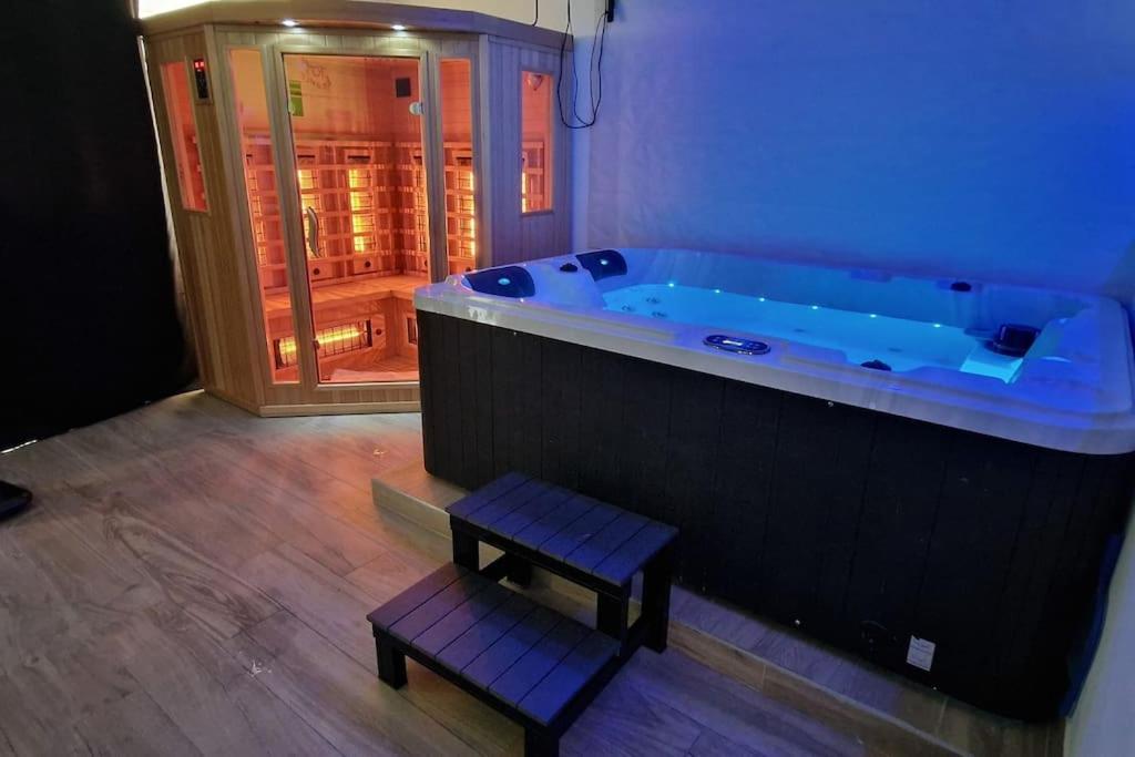 Le Reve Sauna Ecran Cinema Appartamento