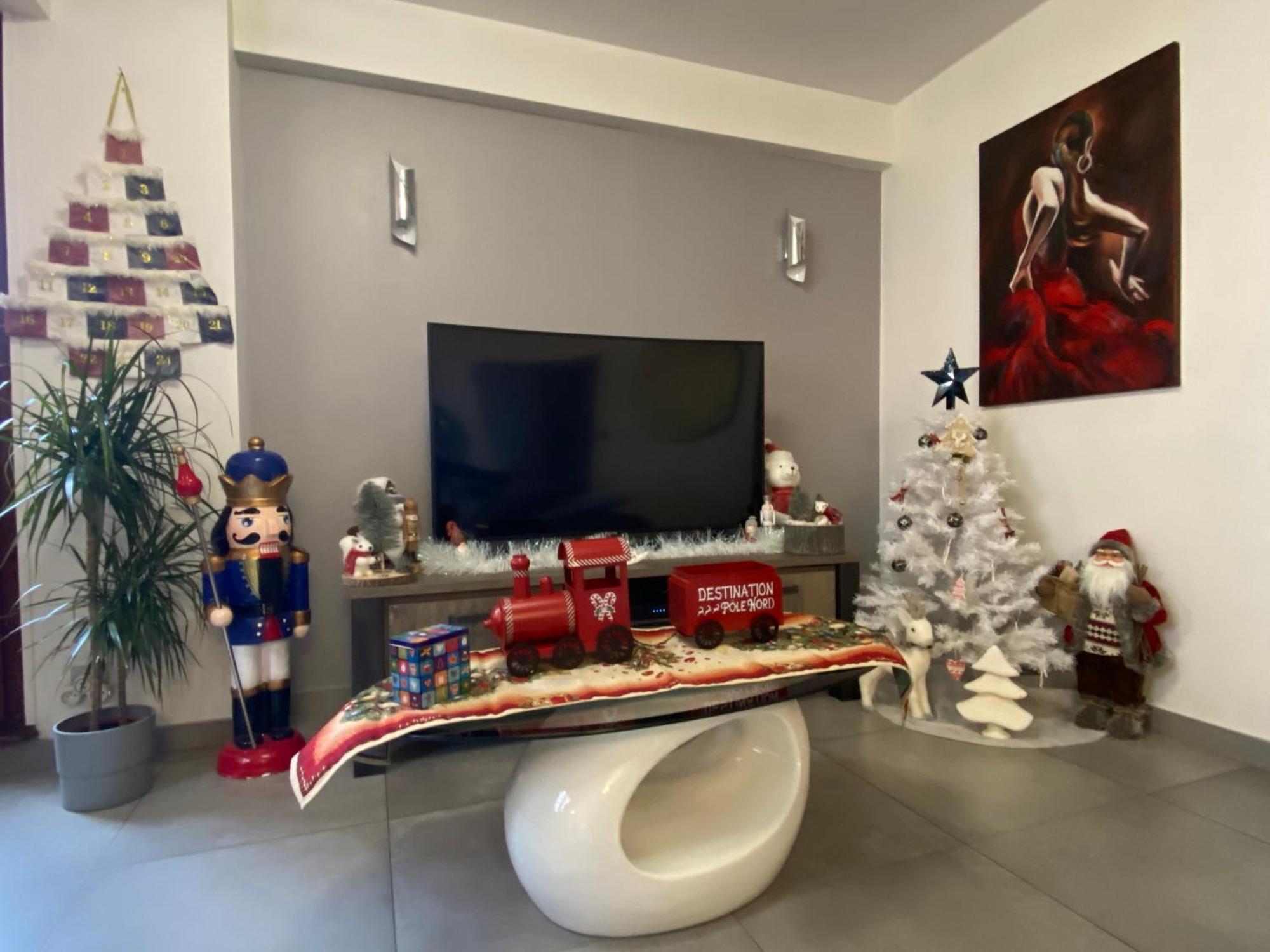 Mallo's Avec Parking Gratuit Et 2 Balcons Appartement