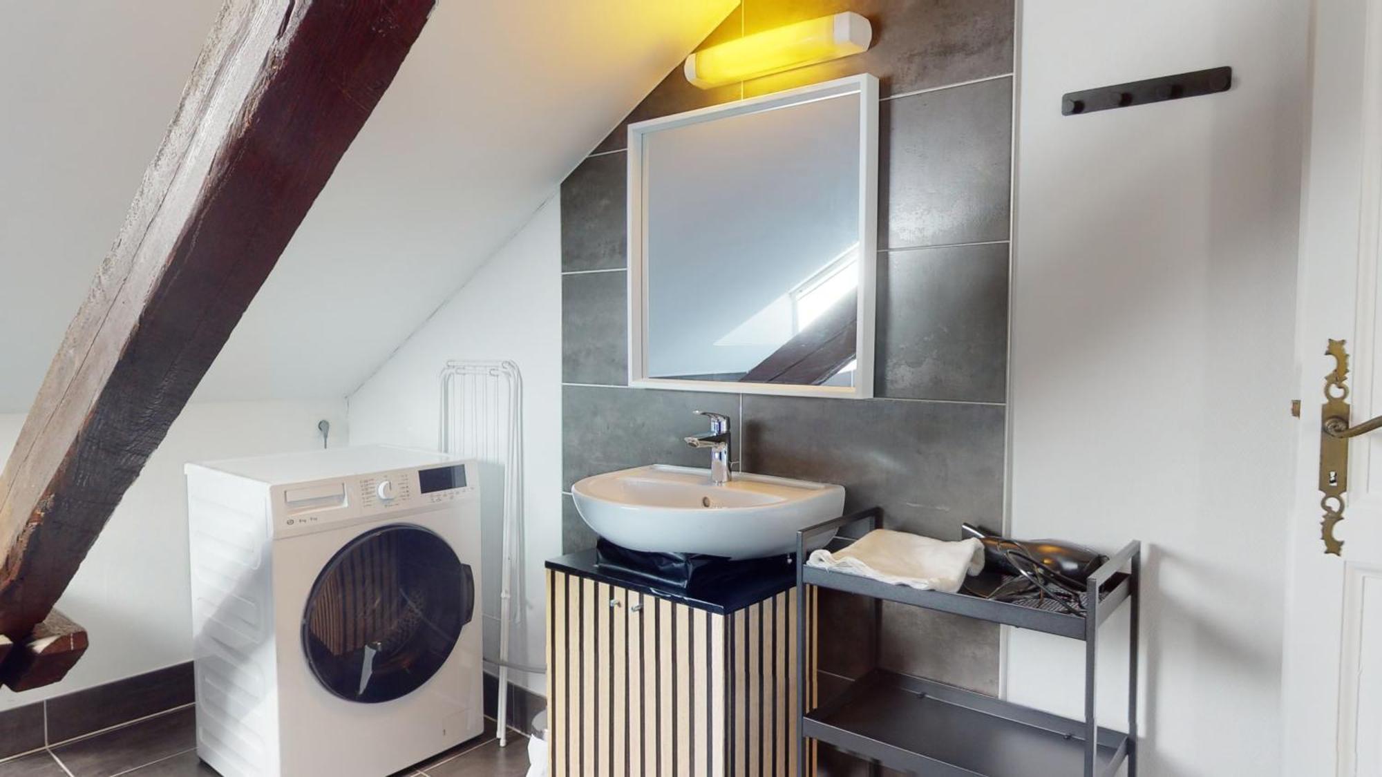 Apartment Le Cocon Colmarien - Proche Centre Et Gare - Stationnement Gratuit - 10 Personnes Colmar