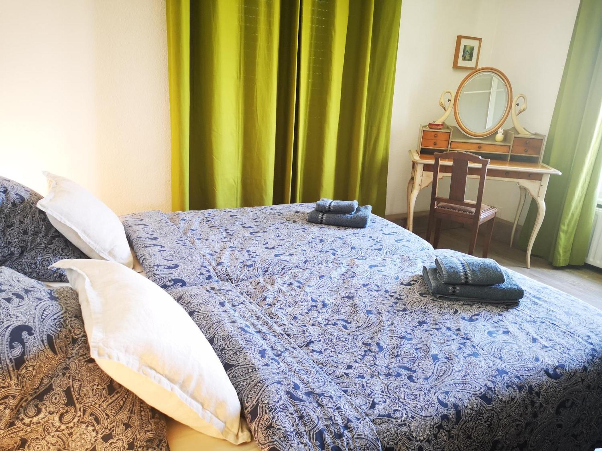 Combles Et Vous, Duplex T6 Colmar, Famille, Inclusive, Jardin&parking Vélos Colmar