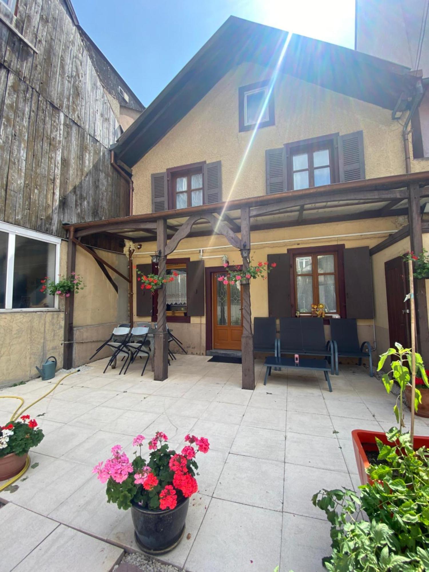 Maison Avec Terrasse Centre-cottage Garden Terrace Center Old Town Vakantiehuis