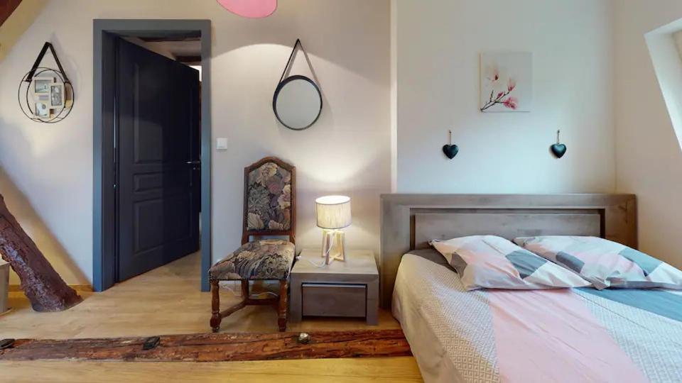 Appartement Maison 1708 - Rue Du Canard - Center