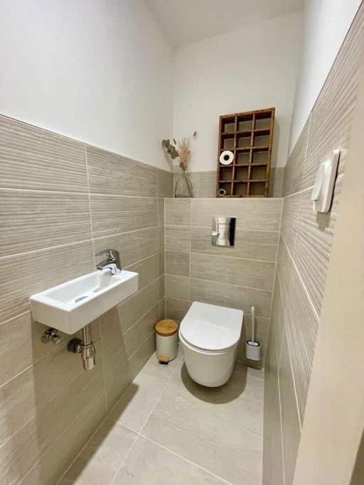Maison Individuelle 100 M2, Jardin Et Parking Prive