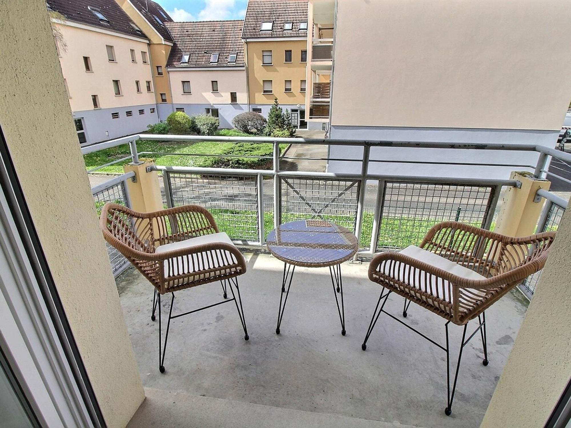 Renove Pres Du Centre De Avec Balcon, 2 Et Wi-fi Inclus - Fr-1-722-7 Appartement Colmar