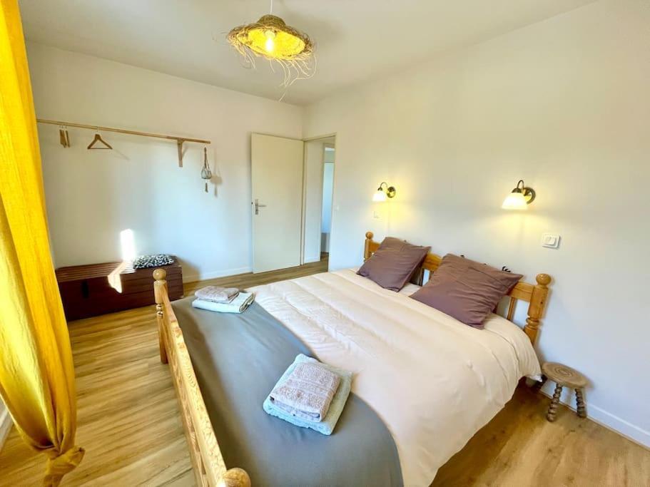 Maison Individuelle 100 M2, Jardin Et Parking Prive *