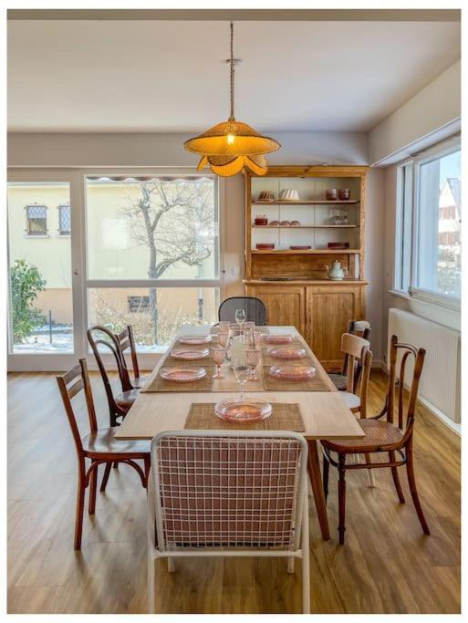 Maison Individuelle 100 M2, Jardin Et Parking Prive *