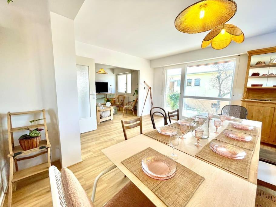 Maison Individuelle 100 M2, Jardin Et Parking Prive *