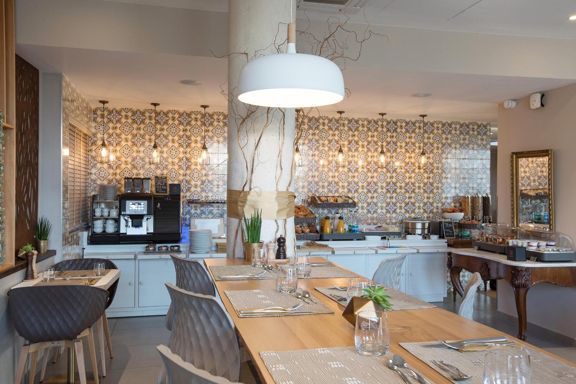 Boutique Centre Hotel