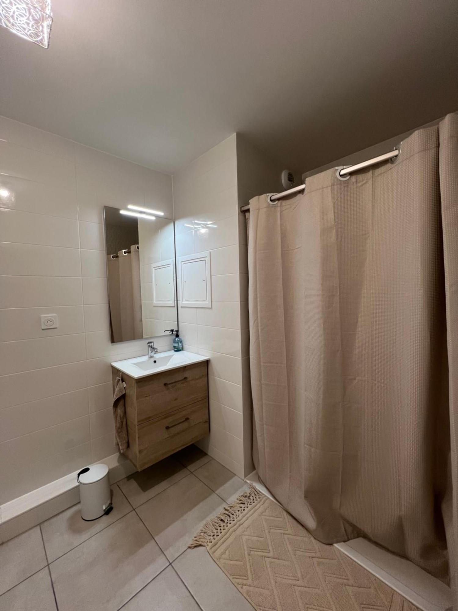 Appartement Le Stan - Proche Centre - Terrasse & Parking Gratuit