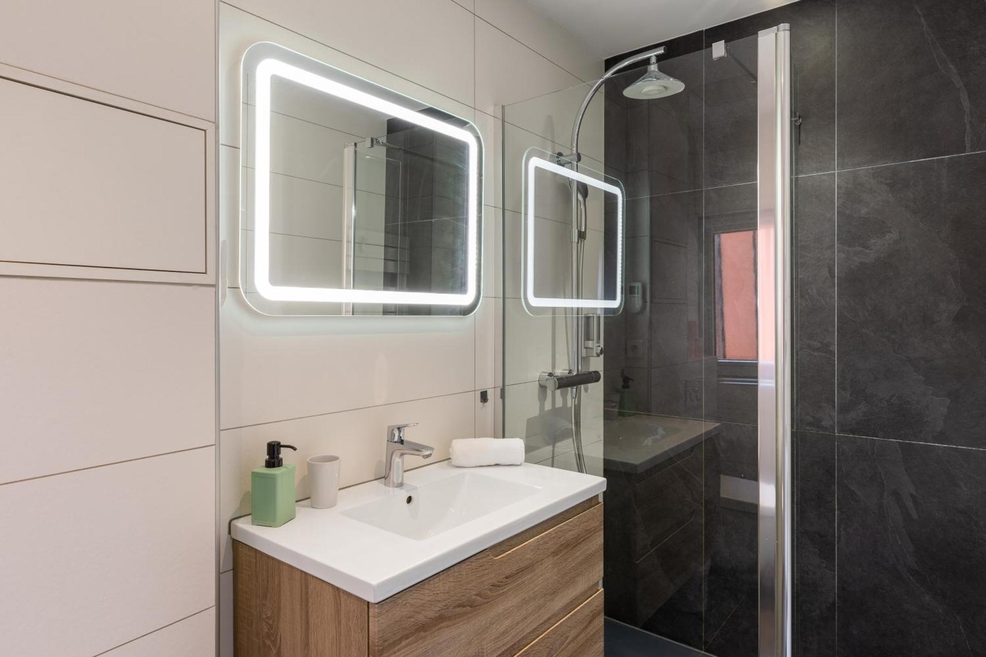 Appartement Travel Homes - The Rokst: Rare, And Modern *