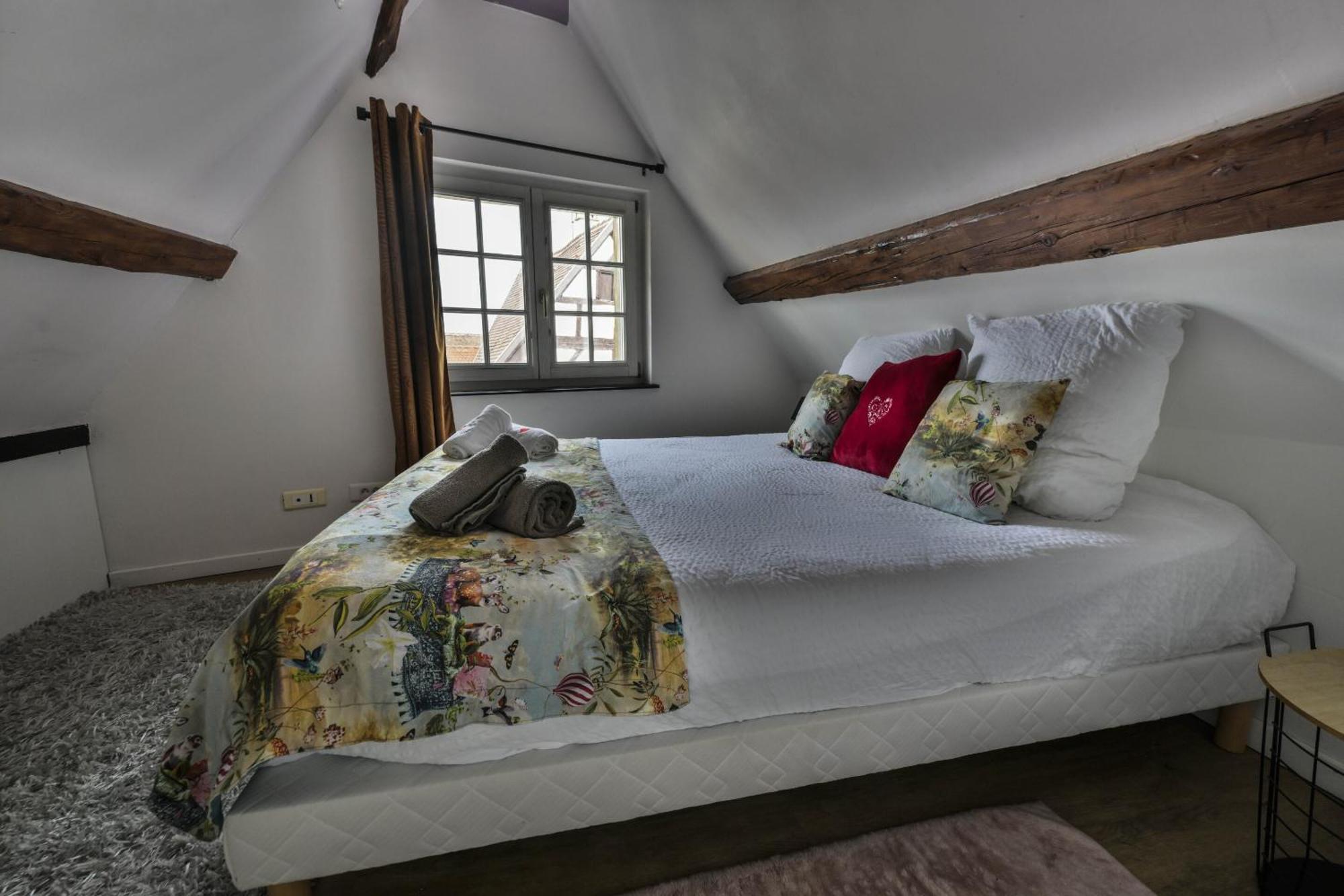 I-love-colmar - Le 8 De Coeur - Garage Gratuit *