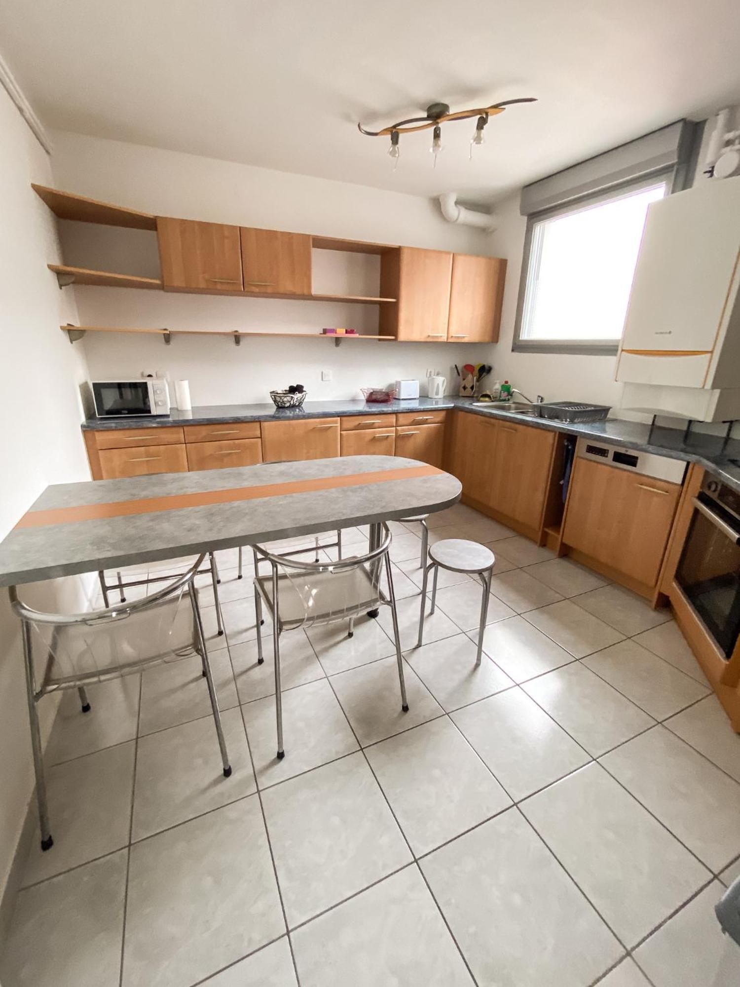 Renove 10 Minutes A Pied Du Coeur De Appartement