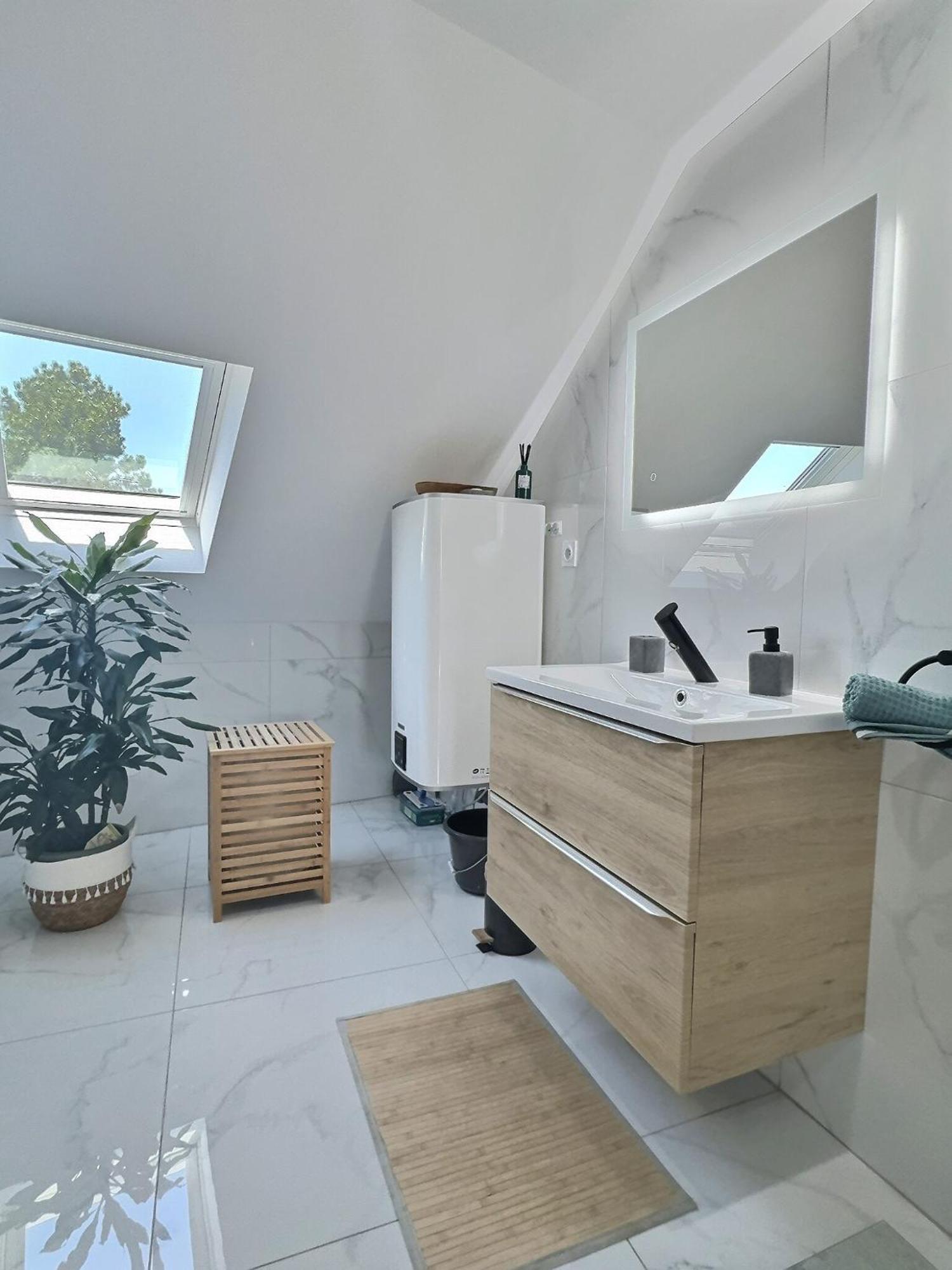 Appartement Loft Ravissant Avec Parking Gratuit *