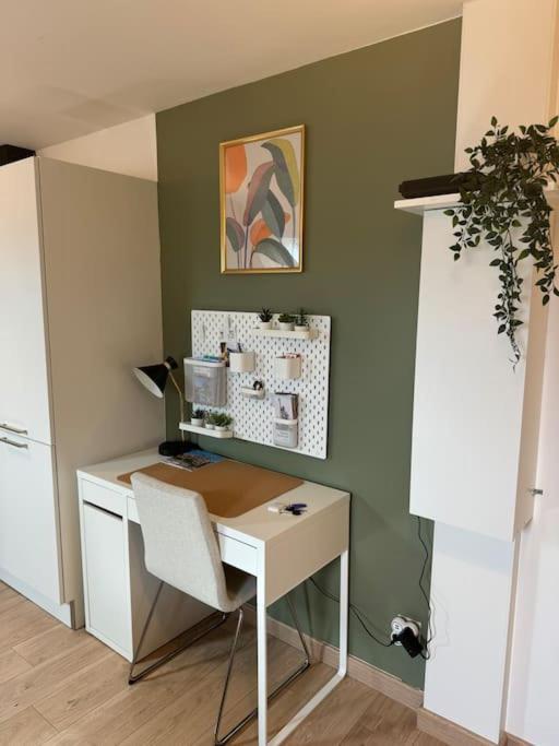 Le Petit Nid De - Parking Prive Appartement