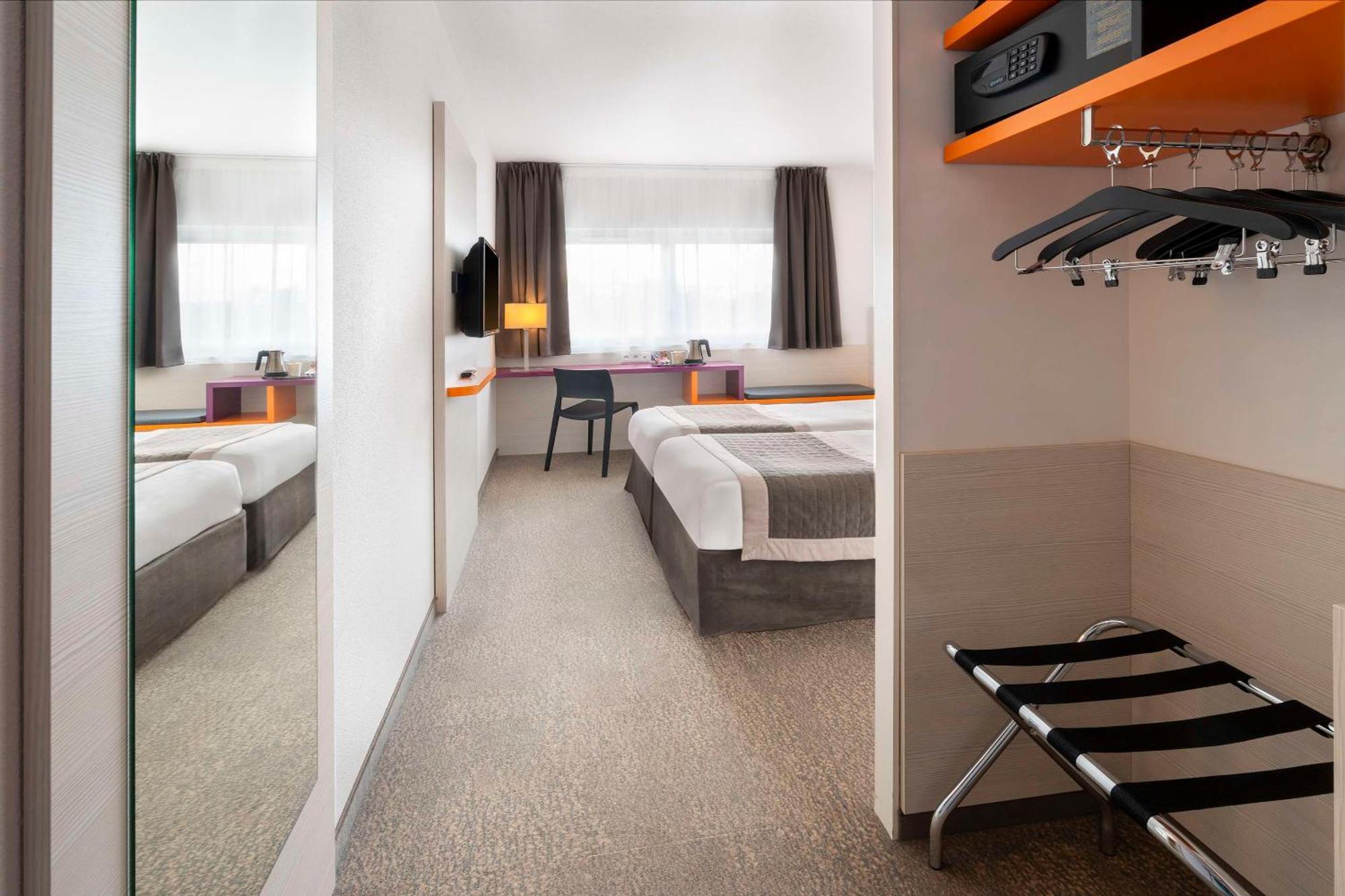 Hotel Western Expo 3*