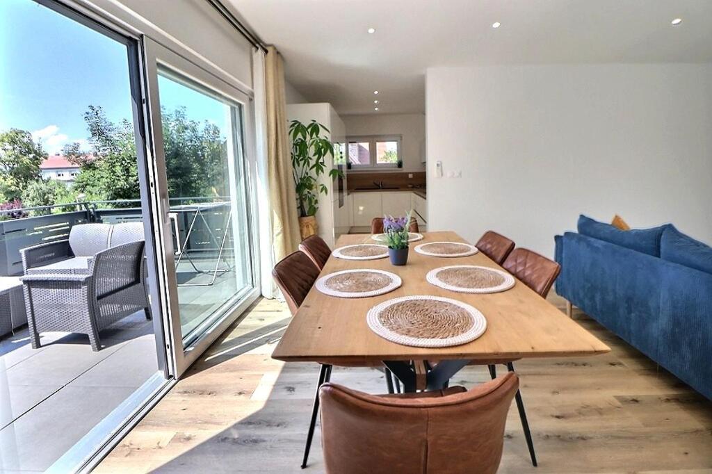 Appartement Alsace Neuf Garage, Parking Et Terrasse Colmar