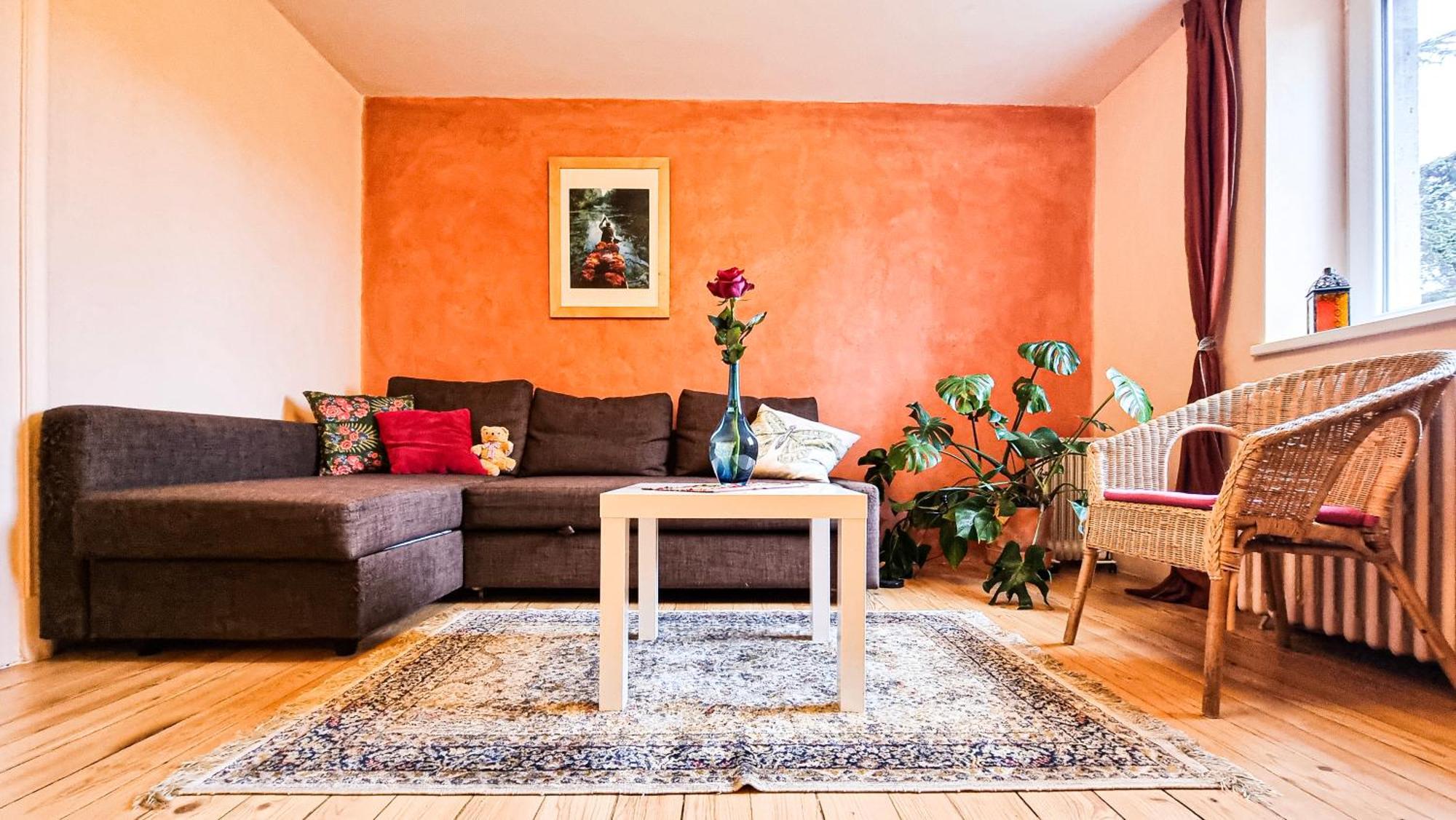 Séjour chez l'habitant Ravissante Petite - - Gare